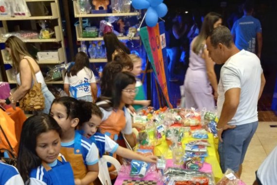 Escola Sesi de Dourados promove Feira do JEPP no Centro de Convenções da cidade Escola Sesi de Dourados promove Feira do JEPP no Centro de Convenções da cidade