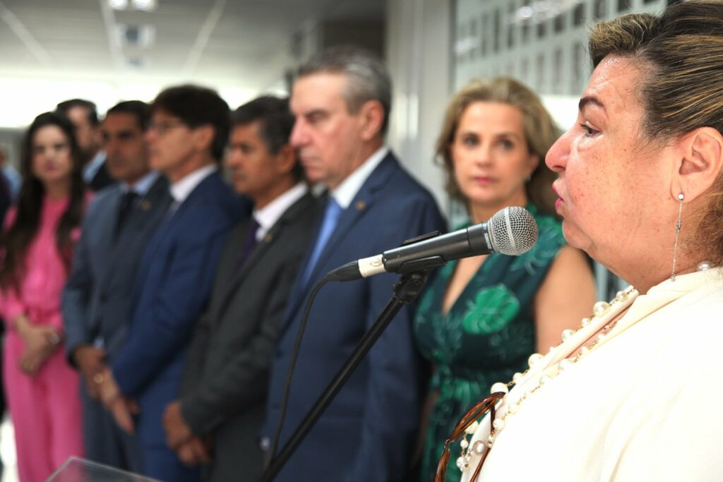 Roberto Orro, Cabo Almi, Ary Rigo e Onevan de Matos são homenageados pela ALEMS Roberto Orro, Cabo Almi, Ary Rigo e Onevan de Matos são homenageados pela ALEMS