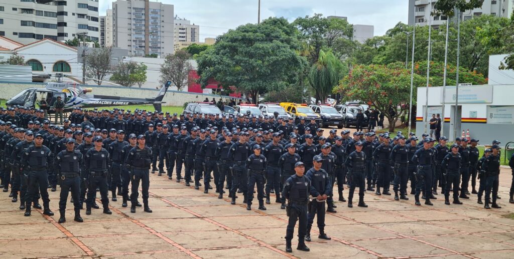 PM lança Operação 'Boas Festas' com novidade de batalhão virtual entre mil homens para policiamento