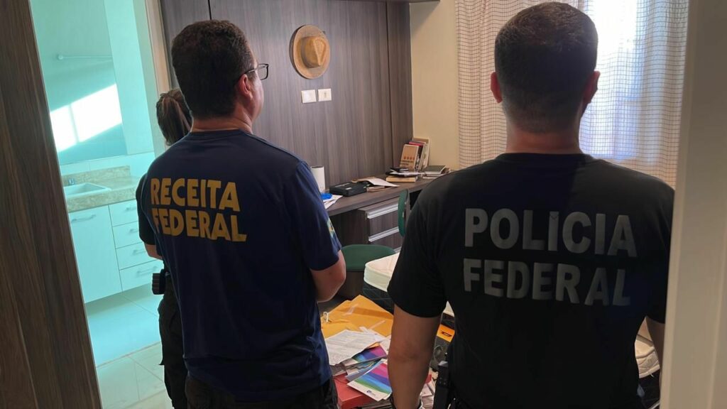 TCE rachado cancela eleição ficando em comando tampão até trio afastado voltar TCE rachado cancela eleição ficando em comando tampão até trio afastado voltar