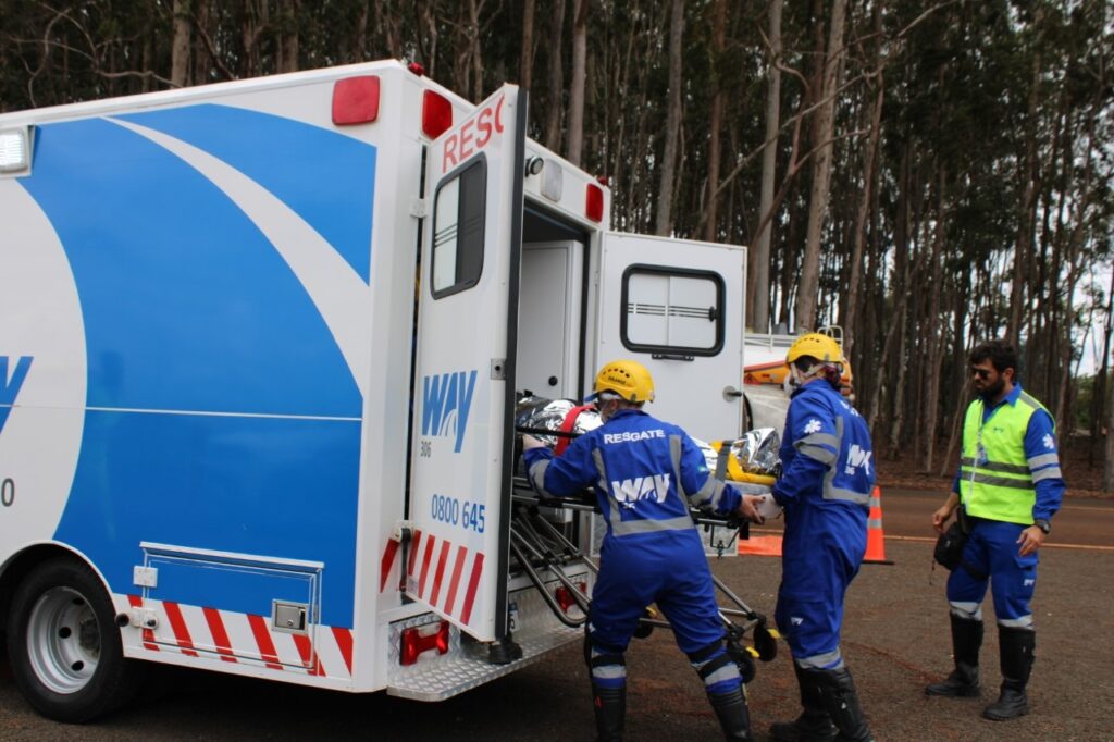Simulado de acidente com carga perigosa é realizado na MS-306 Simulado de acidente com carga perigosa é realizado na MS-306