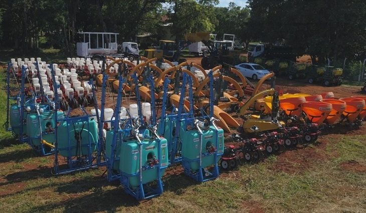 Agricultura familiar de ms recebe 189 implementos agrícolas e caminhões