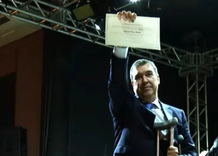 Riedel é diplomado e diz que terá desafios na área tributária Riedel é diplomado e diz que terá desafios na área tributária