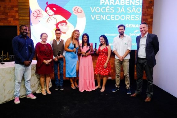 Indústria e Prefeitura de Ribas qualificam 99 pessoas em cursos Senac e Senai ao mercado de trabalho Indústria e Prefeitura de Ribas qualificam 99 pessoas em cursos Senac e Senai ao mercado de trabalho