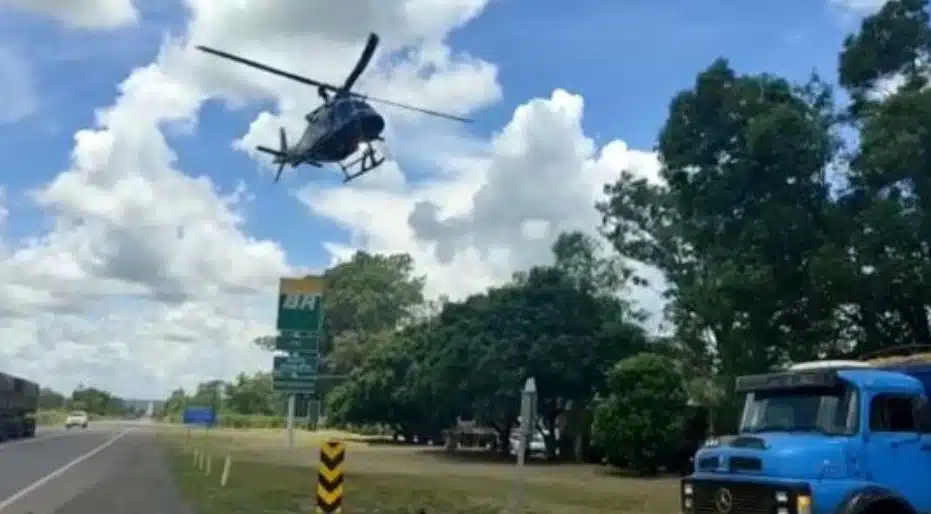 Dois são presos com carga de 7,5 toneladas de maconha em estrada vicinal de MS