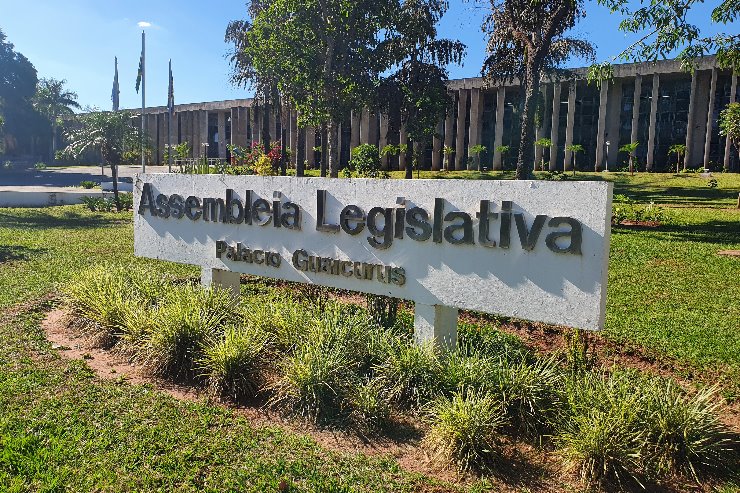 Oficializadas presidências de mais três comissões permanentes da alems