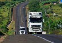 Rodovias federais tem restrição para veículos de carga durante feriado da Natal e Ano Novo
