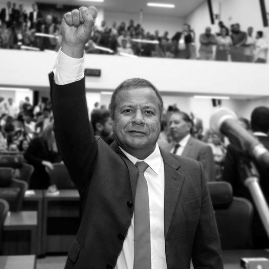 Morre o deputado Amarildo Cruz: veja as manifestações e saiba sobre o velório Morre o deputado Amarildo Cruz: veja as manifestações e saiba sobre o velório