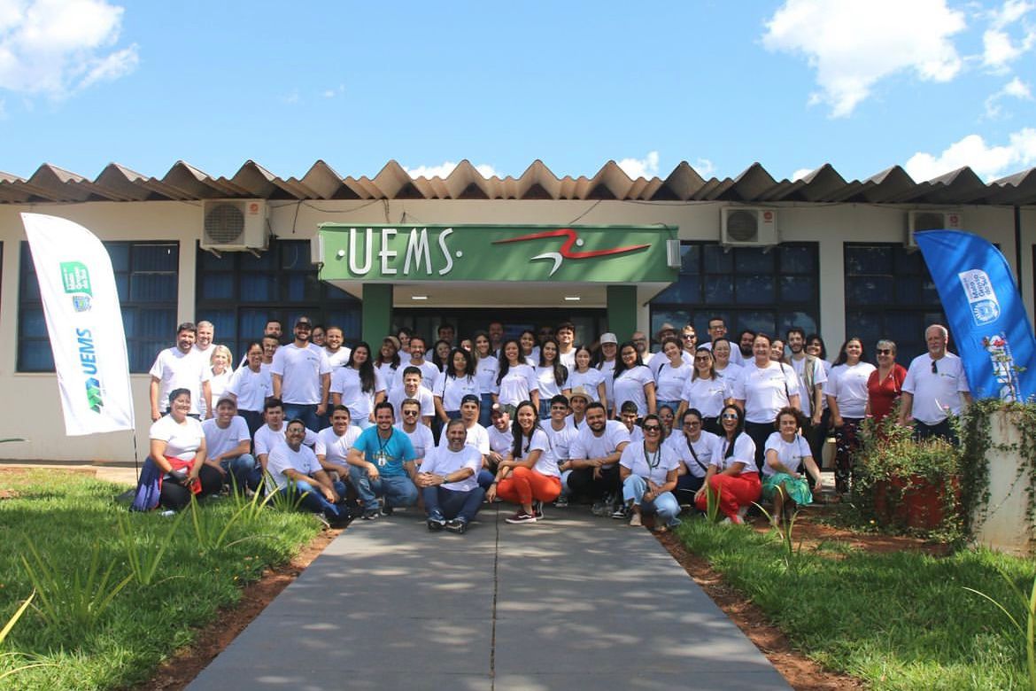 The UEMS in the Community program provides knowledge and science to youth with multiple sclerosis