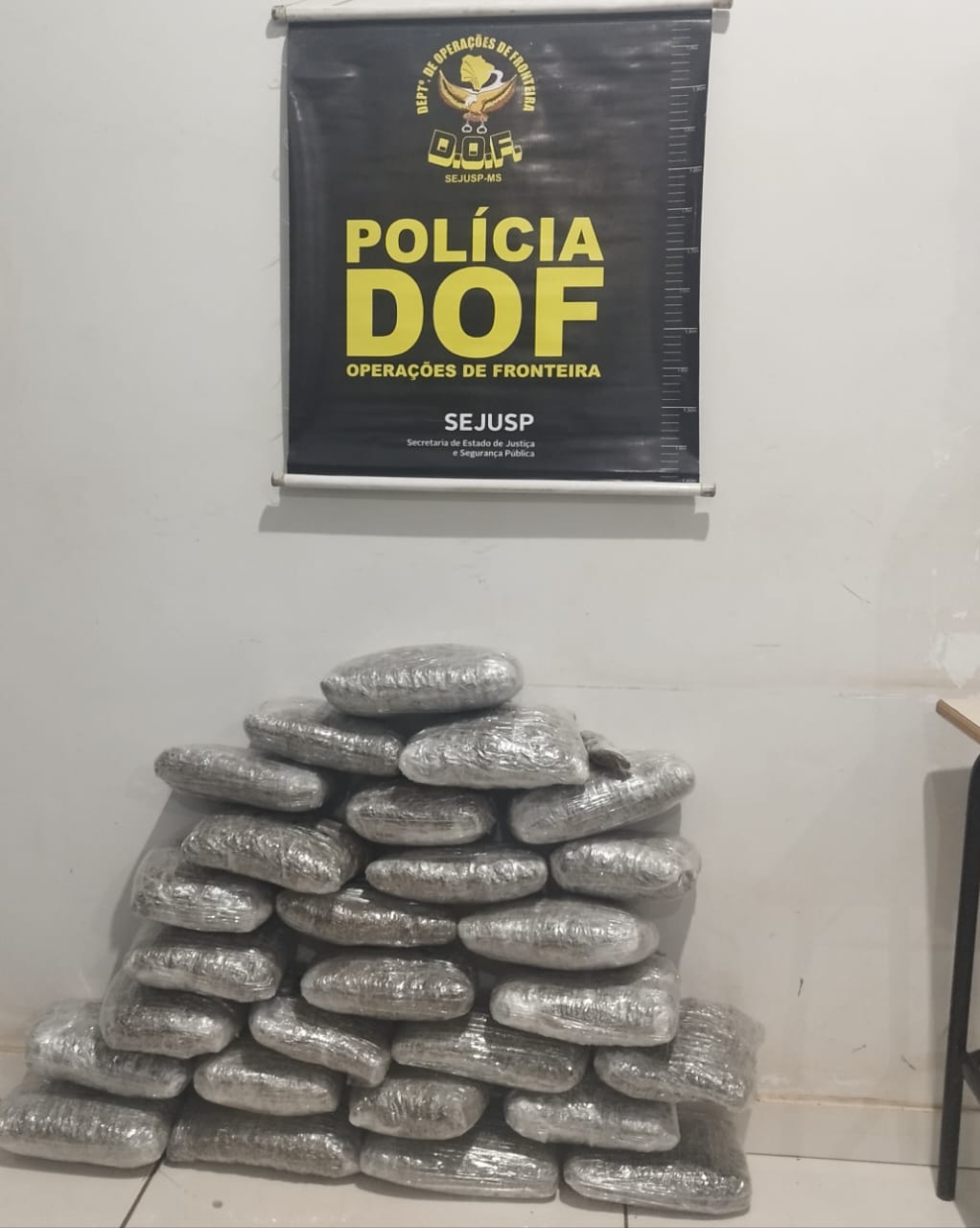 Dof apreende quase 15 quilos de skunk na ms-164 avaliados em mais de r$ 150 mil