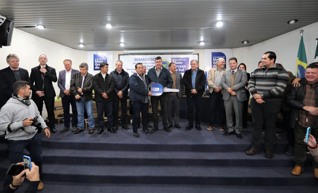 Governo de MS destina R$ 4,9 milhões em equipamentos à agricultura famililar Governo de MS destina R$ 4,9 milhões em equipamentos à agricultura famililar