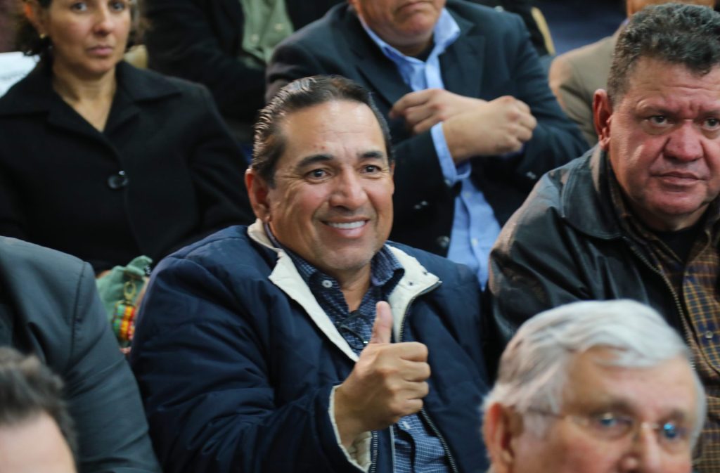 Entrega de maquinário crescerá produção e renda do agricultor familiar, dizem prefeitos Entrega de maquinário crescerá produção e renda do agricultor familiar, dizem prefeitos