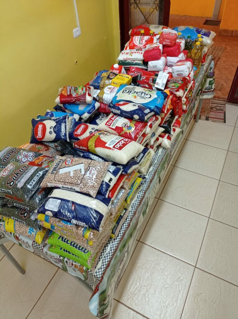 Unimed CG doa mais de 180 kg de alimentos para menores atendidos pelo Recanto da Criança Unimed CG doa mais de 180 kg de alimentos para menores atendidos pelo Recanto da Criança