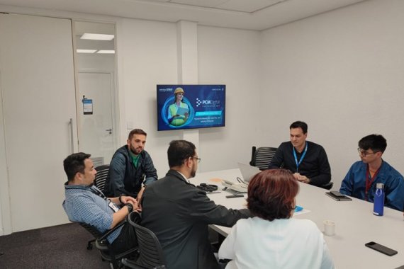 Equipe do Senai Empresa visita Ericsson para acompanhar utilização de software de inovação Equipe do Senai Empresa visita Ericsson para acompanhar utilização de software de inovação