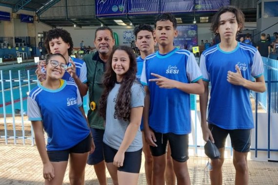 Natação da Escola Sesi de Corumbá fatura seis medalhas em jogos estaduais Natação da Escola Sesi de Corumbá fatura seis medalhas em jogos estaduais