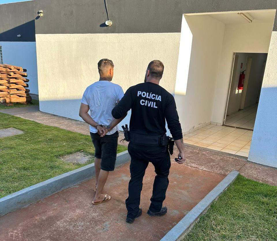 Bellatrix em poucas horas prendeu 15 por violência contra mulher entre 50 mandados por cidades de MS Bellatrix em poucas horas prendeu 15 por violência contra mulher entre 50 mandados por cidades de MS