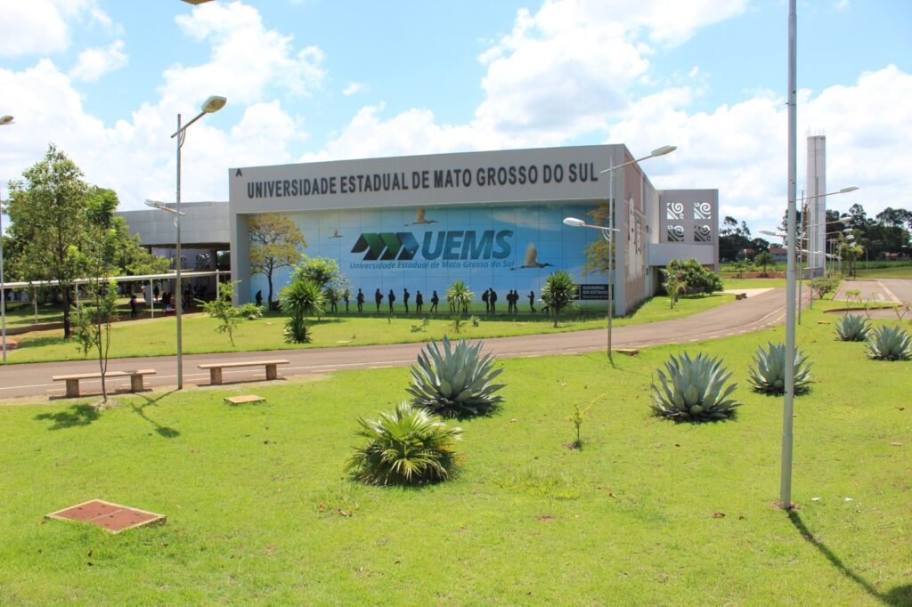 UEMS em CG transforma vidas pelo acolhimento, inclusão e ensino de qualidade UEMS em CG transforma vidas pelo acolhimento, inclusão e ensino de qualidade