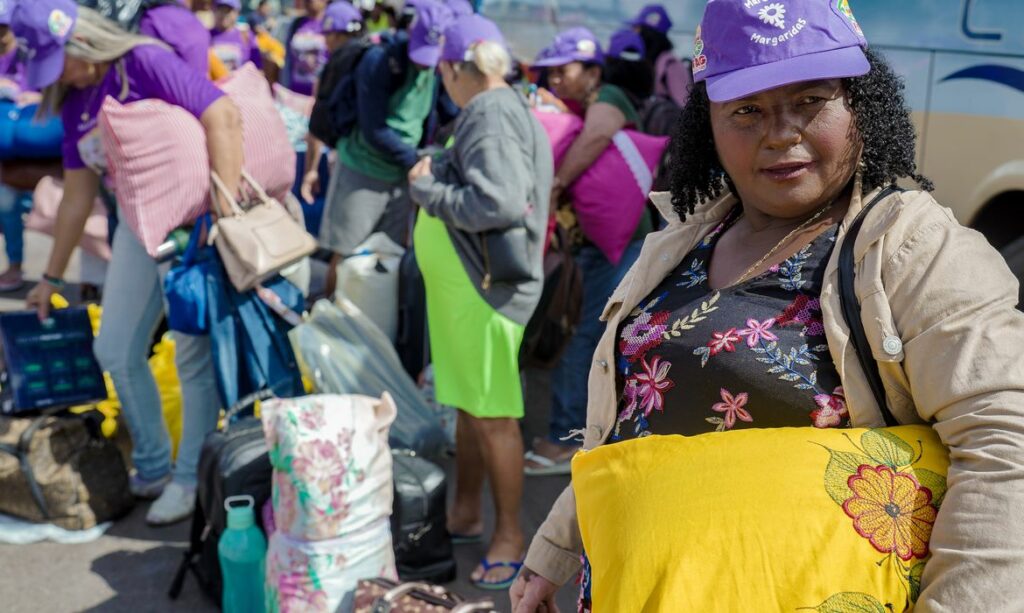 Marcha das Margaridas ocupa ruas de Brasília 