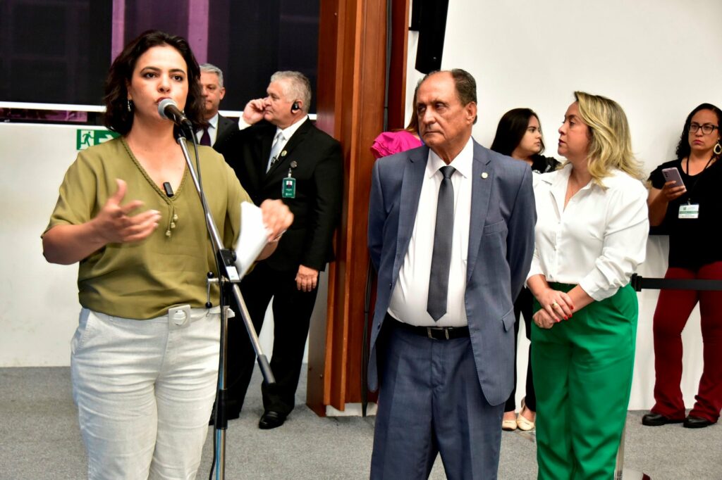 Apoio para resolução de questão indígena em Dourados é debatido na ALEMS Apoio para resolução de questão indígena em Dourados é debatido na ALEMS
