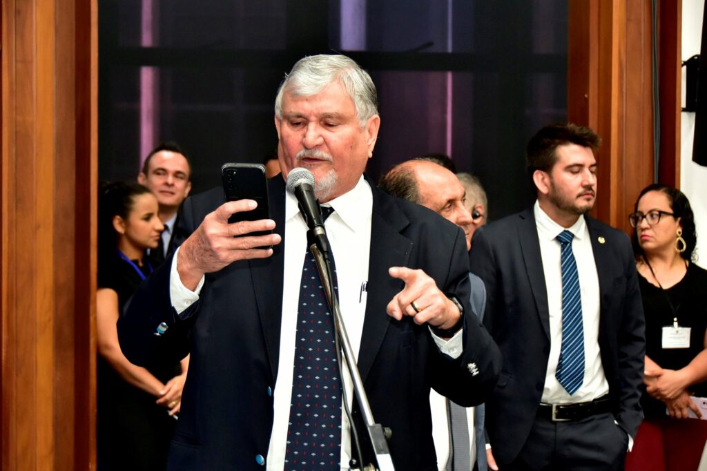 Apoio para resolução de questão indígena em Dourados é debatido na ALEMS Apoio para resolução de questão indígena em Dourados é debatido na ALEMS