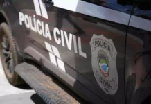 Mulher se passa por policial para enganar comerciantes e obter informações sigilosas