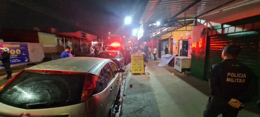 Pai e filho são mortos em conveniência do bairro Santo Eugênio