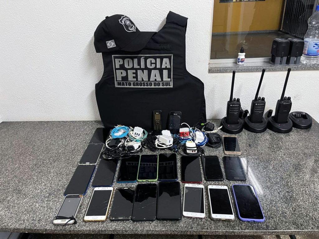 Operação Mute apreendeu 156 aparelhos celulares em sete unidades prisionais de MS Operação Mute apreendeu 156 aparelhos celulares em sete unidades prisionais de MS