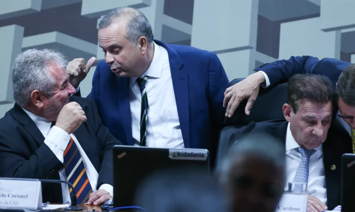 lula5651-8