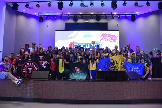 Tech Viking é bicampeã do Torneio Estadual de Robótica do Sesi MS
