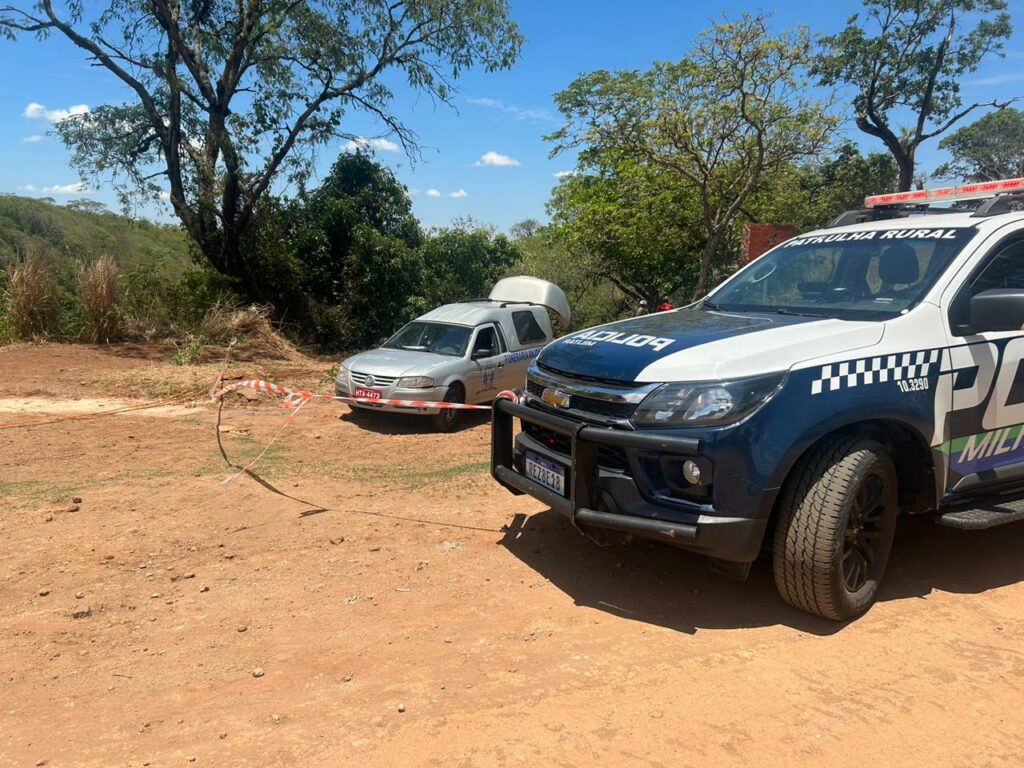 Corpo de homem é encontrado no 'Inferninho' em queda de 30 metros Corpo de homem é encontrado no 'Inferninho' em queda de 30 metros