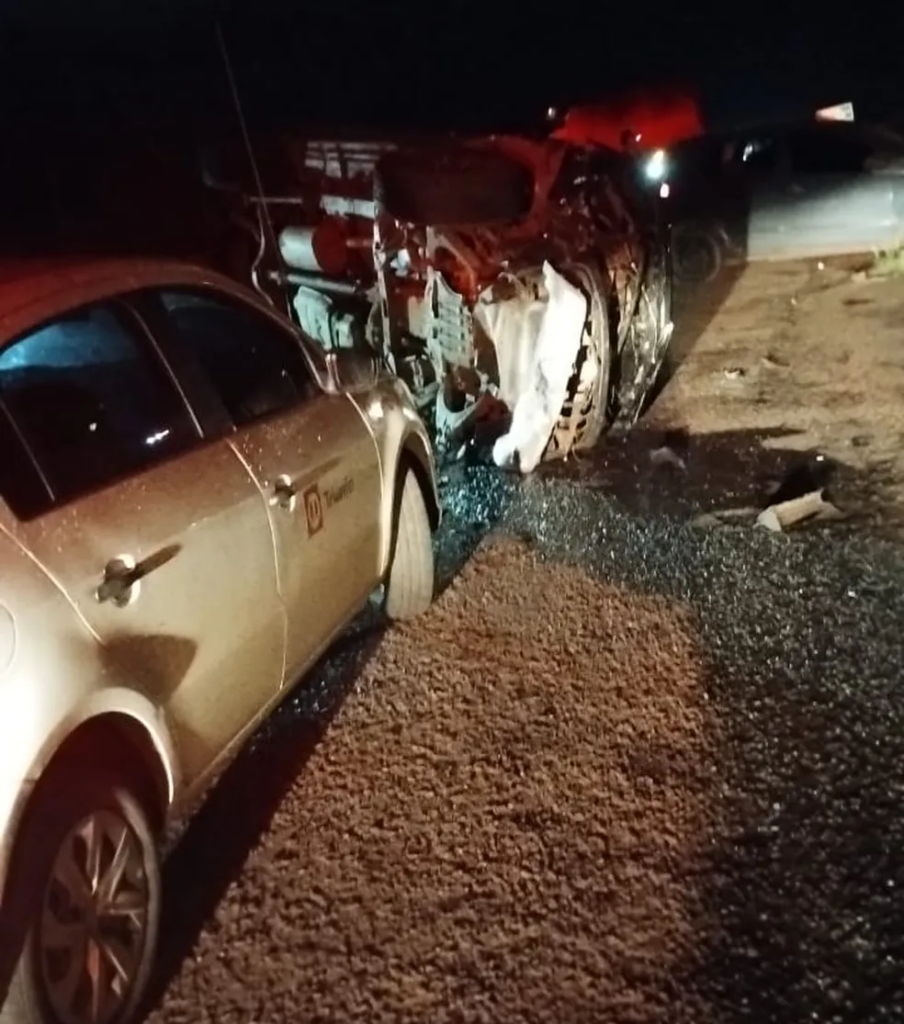Zé Neto, da dupla Zé Neto e Cristiano, sofre acidente de carro em Minas Zé Neto, da dupla Zé Neto e Cristiano, sofre acidente de carro em Minas