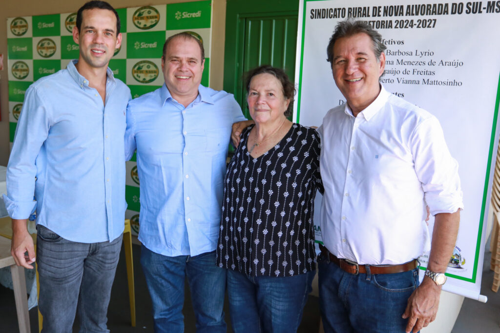 Bertoni participa da posse da nova diretoria do Sindicato Rural de Nova Alvorada do Sul Bertoni participa da posse da nova diretoria do Sindicato Rural de Nova Alvorada do Sul