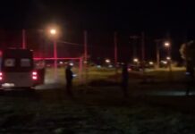 Dois homens são executados e um terceiro ferido em praça pública