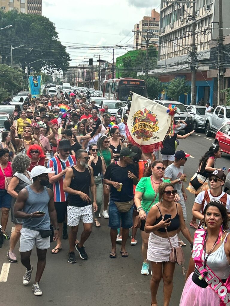Bloco 'As Depravadas' abre o Carnaval de Campo Grande com muita alegria, cores e diversão Bloco 'As Depravadas' abre o Carnaval de Campo Grande com muita alegria, cores e diversão