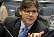 Deputado Paulo Duarte colocou stent na artéria carótida direita e segue internado