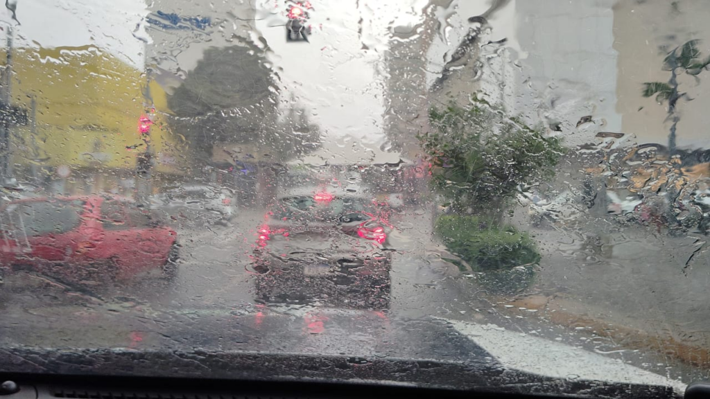 Tempo estável? Chuva? Como será este sábado de pré-carnaval na Capital