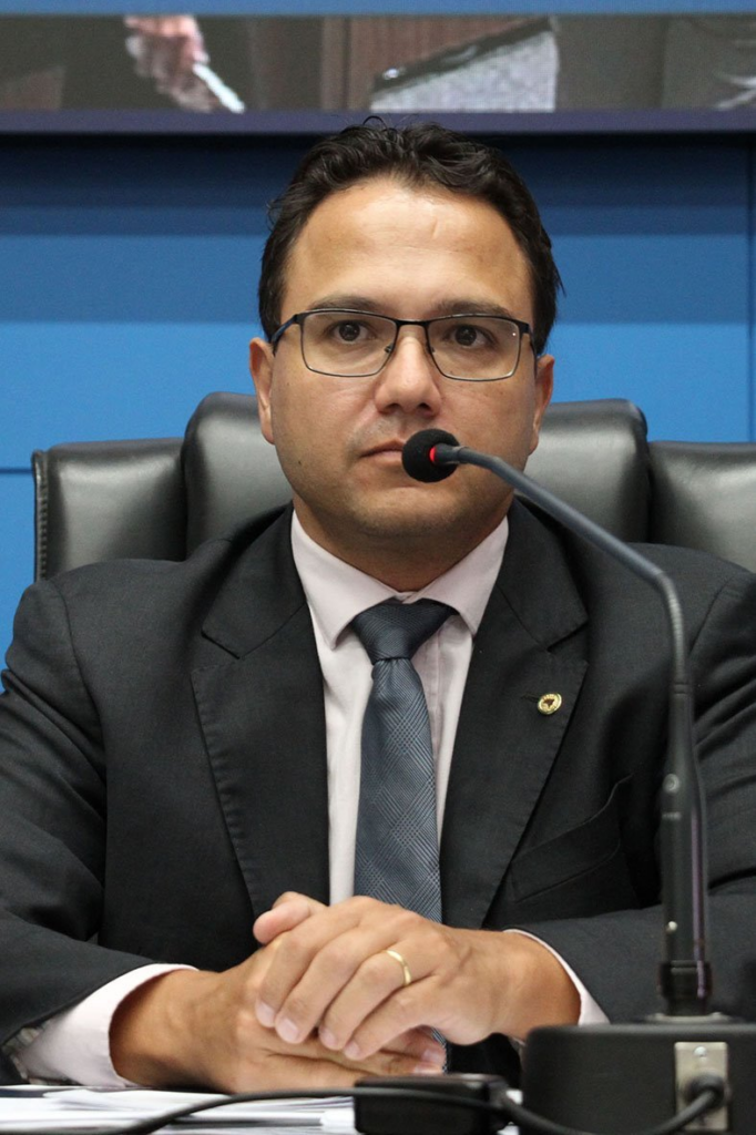 Audiência define mobilização para que o Governo de MS assuma o Morenão