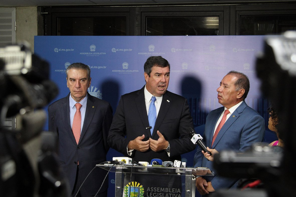 Deputados destacam comprometimento com bem-estar de quem vive em MS Deputados destacam comprometimento com bem-estar de quem vive em MS