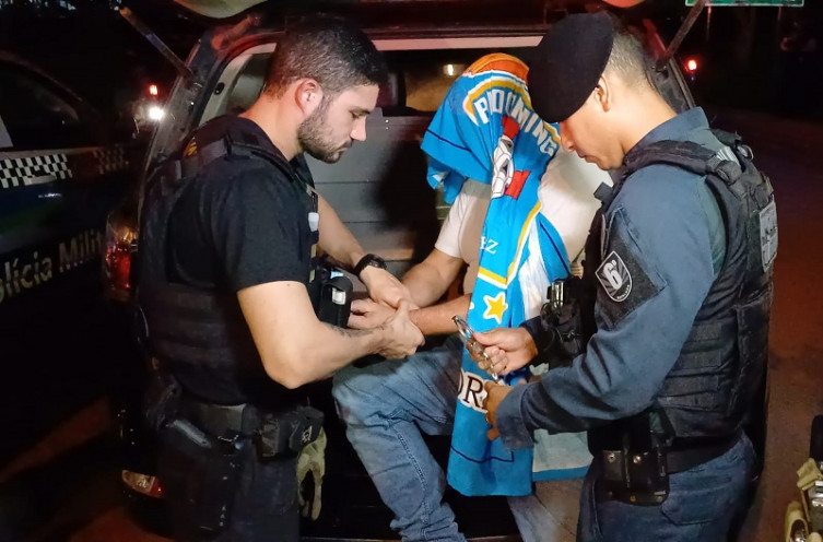 Na lista da Interpol, homem preso na Bolívia é entregue às autoridades em Corumbá