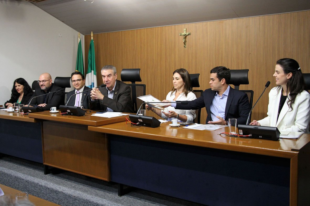Audiência debate necessidade de valorização do agronegócio no Plano de Educação Audiência debate necessidade de valorização do agronegócio no Plano de Educação