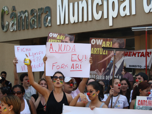 Após 14 anos: juiz condena ex-presidente da Câmara e ex-secretários por mensalinho em Dourados Após 14 anos: juiz condena ex-presidente da Câmara e ex-secretários por mensalinho em Dourados