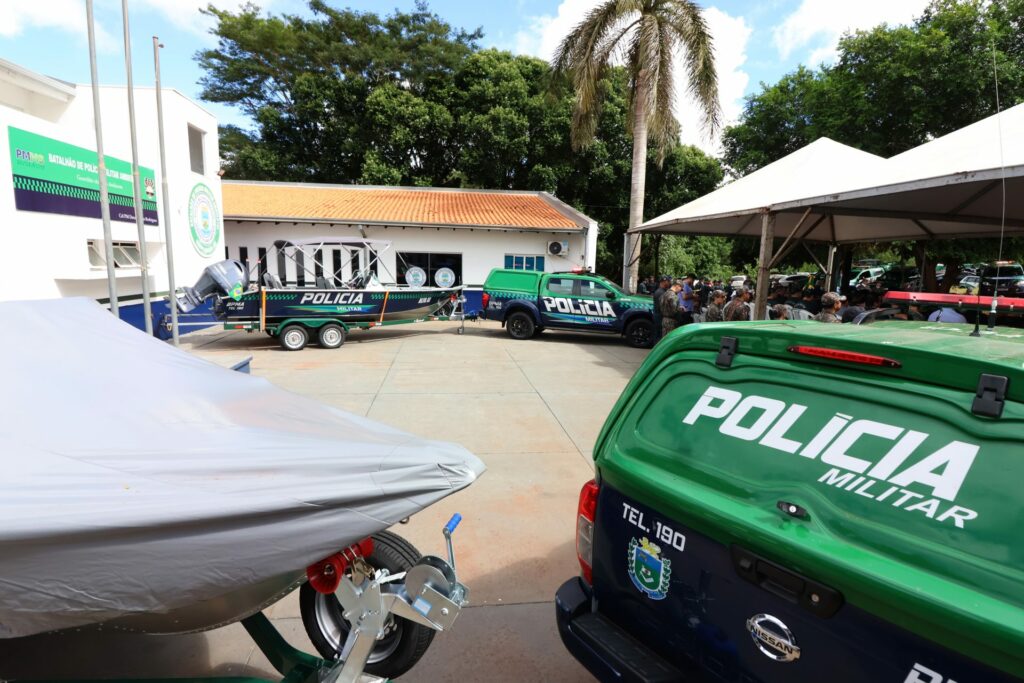 Barbosinha celebra 37 anos da PMA com entrega de novas viaturas: "É a guardiã do meio ambiente!", disse Barbosinha celebra 37 anos da PMA com entrega de novas viaturas: "É a guardiã do meio ambiente!", disse
