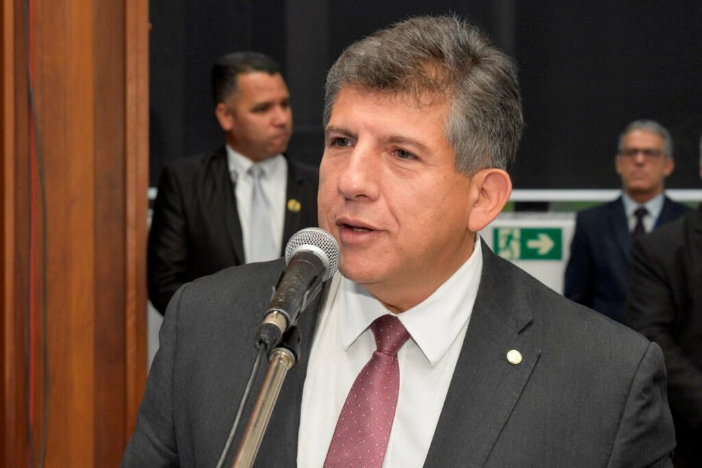 Deputados debatem questão indígena e compra de terras em Mato Grosso do Sul