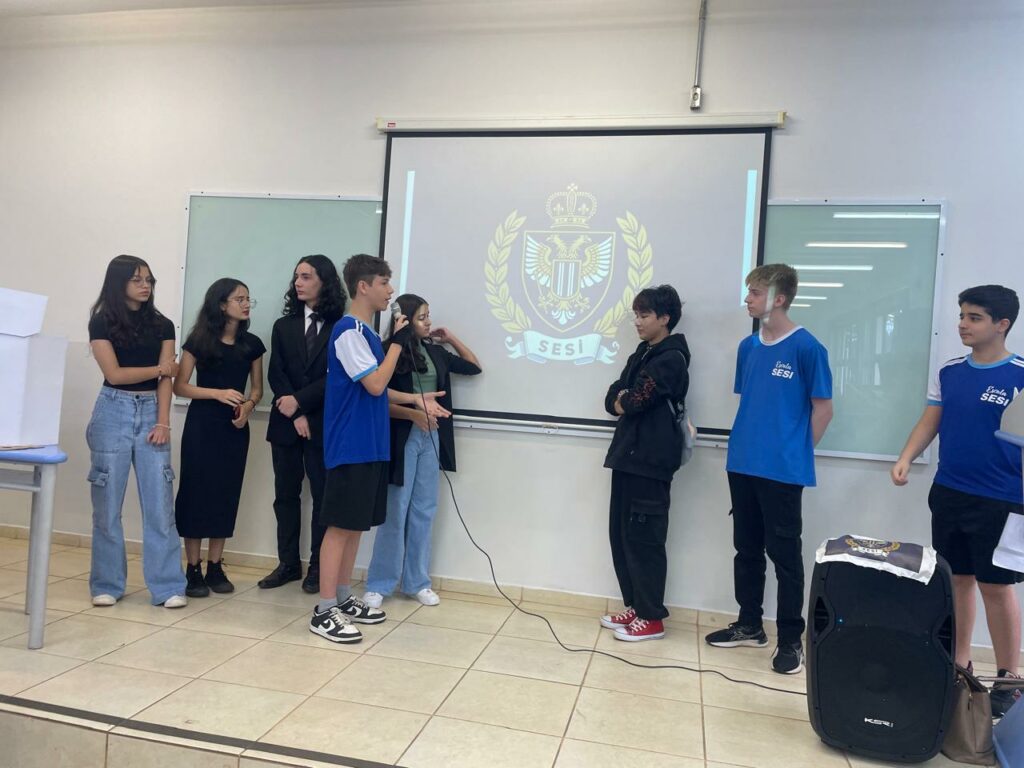 Eleição simulada: Alunos da Escola Sesi fazem campanha e aprendem sobre Cidadania