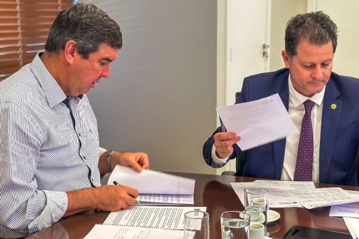 Frente Parlamentar do Leite realiza reunião nesta terça-feira Frente Parlamentar do Leite realiza reunião nesta terça-feira