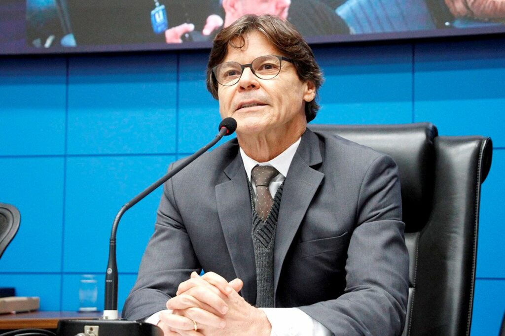 Audiência na ALEMS debateu projeto sobre motoristas de APP devendo ser alterado Audiência na ALEMS debateu projeto sobre motoristas de APP devendo ser alterado