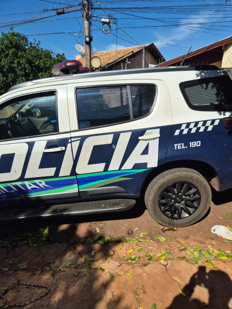 Acusado ladrão de carro morre após trocar tiros com a PM em bairro de CG