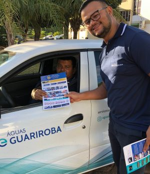 Maio amarelo: Águas Guariroba incentiva direção defensiva e empatia no trânsito com blitz educativa