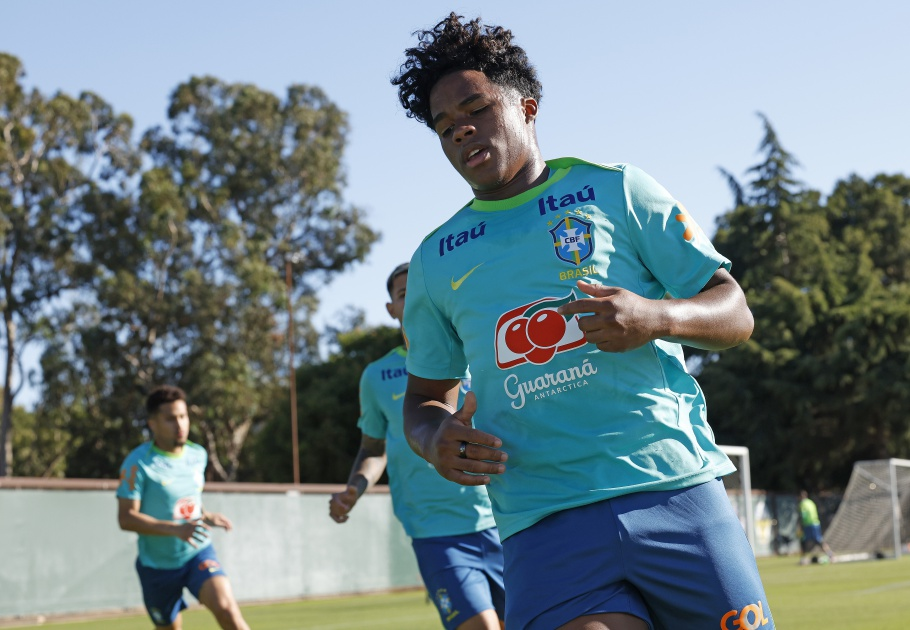 Dorival Júnior anuncia Endrick como titular e analisa clássico contra o Uruguai Dorival Júnior anuncia Endrick como titular e analisa clássico contra o Uruguai