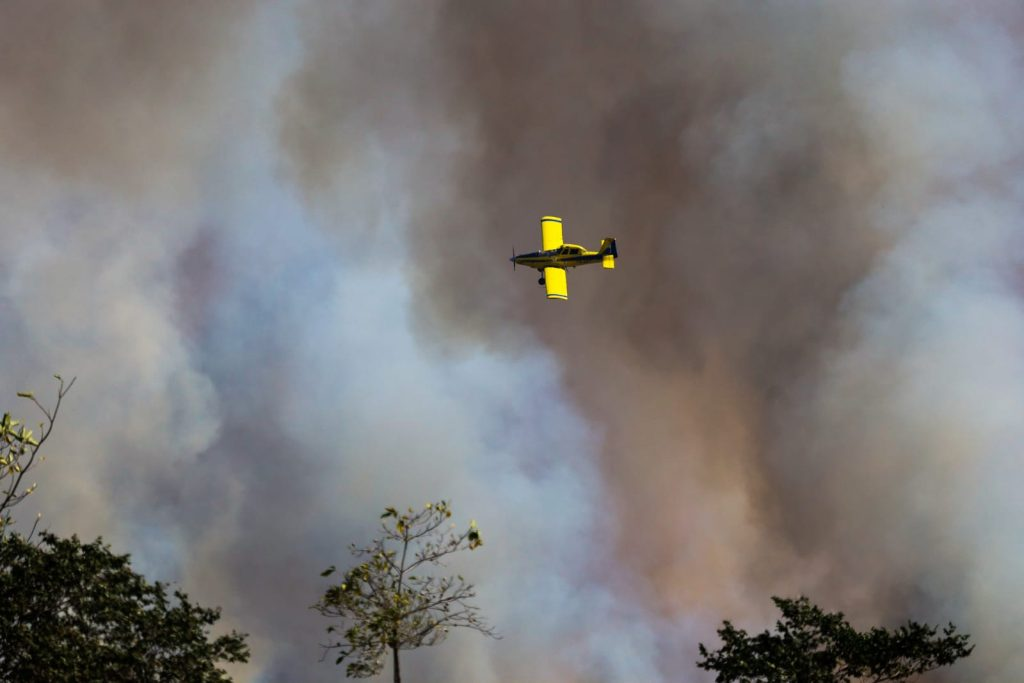 Em conjunto, Bombeiros de MS e Força Nacional trabalham para combater focos no Pantanal Em conjunto, Bombeiros de MS e Força Nacional trabalham para combater focos no Pantanal